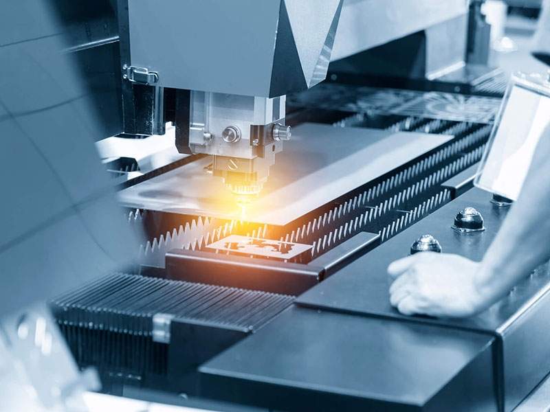 Lợi ích và ưu điểm của máy cắt Laser Fiber