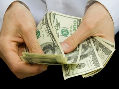 TIỀN CÔNG VỚI GIÁ TRỊ SỨC LAO ĐỘNG