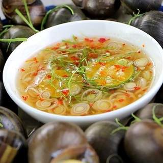 Nước mắm sả để chấm ốc luộc