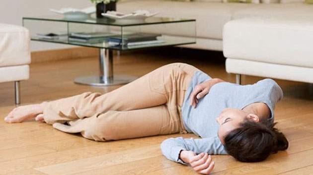 Cách đơn giản để phân biệt đột quỵ và trúng gió