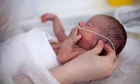 Kinh nghiệm chăm sóc trẻ sinh non an toàn tại nhà