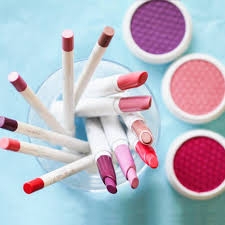 Suy nghĩ về câu chuyện Phấn son