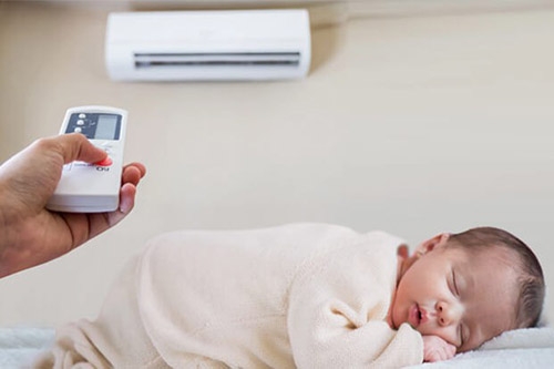 Bí kíp giúp trẻ nằm điều hòa mà không lo ốm